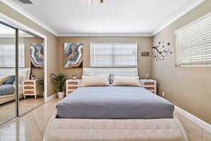 3 bedrooms, WiFi, bed sheets