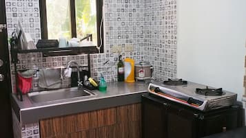 Fridge, microwave, stovetop, toaster