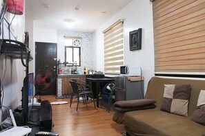 Interior - Feel at home in this bungalow w/ hi-speed internet (Coron)