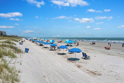 Gorgeous NEW LISTING East Beach Kiawah - OCEANFRONT Fully Updated