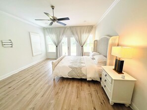 6 habitaciones, tabla de planchar con plancha, wifi y ropa de cama