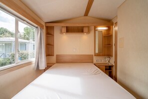 2 bedrooms - Chez Claude – Shared Pool, Private Terrace, and Air Conditioning (Port-la-Nouvelle)