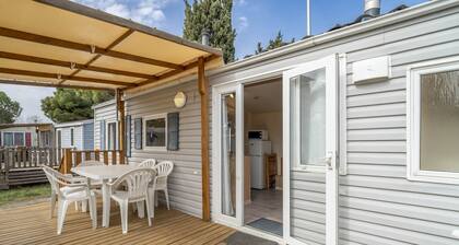 Chez Claude - Clim' with Shared Pool, Private Terrace and Air Conditioning