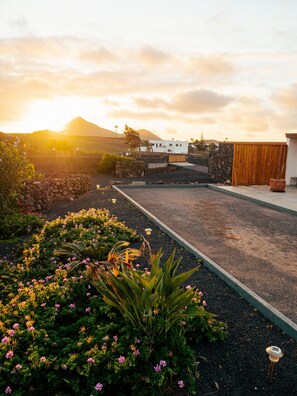 Property grounds - Vacation Villa 'Casa Jenabe' with Mountain View, Private Terrace and Wi-Fi (la vegueta)