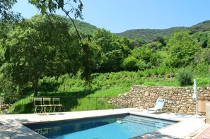 Pool - Holiday Home 'La Rectoría De Castellar' with Mountain View, Pool, Garden & Wi-Fi (LA VALL DE BIANYA)