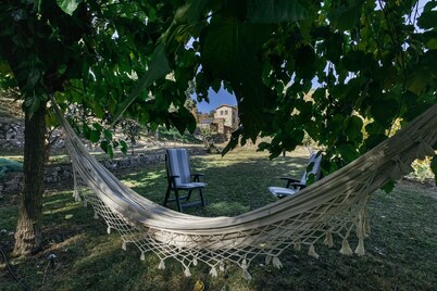 Holiday Home 'La Rectoría De Castellar' with Mountain View, Pool, Garden & Wi-Fi