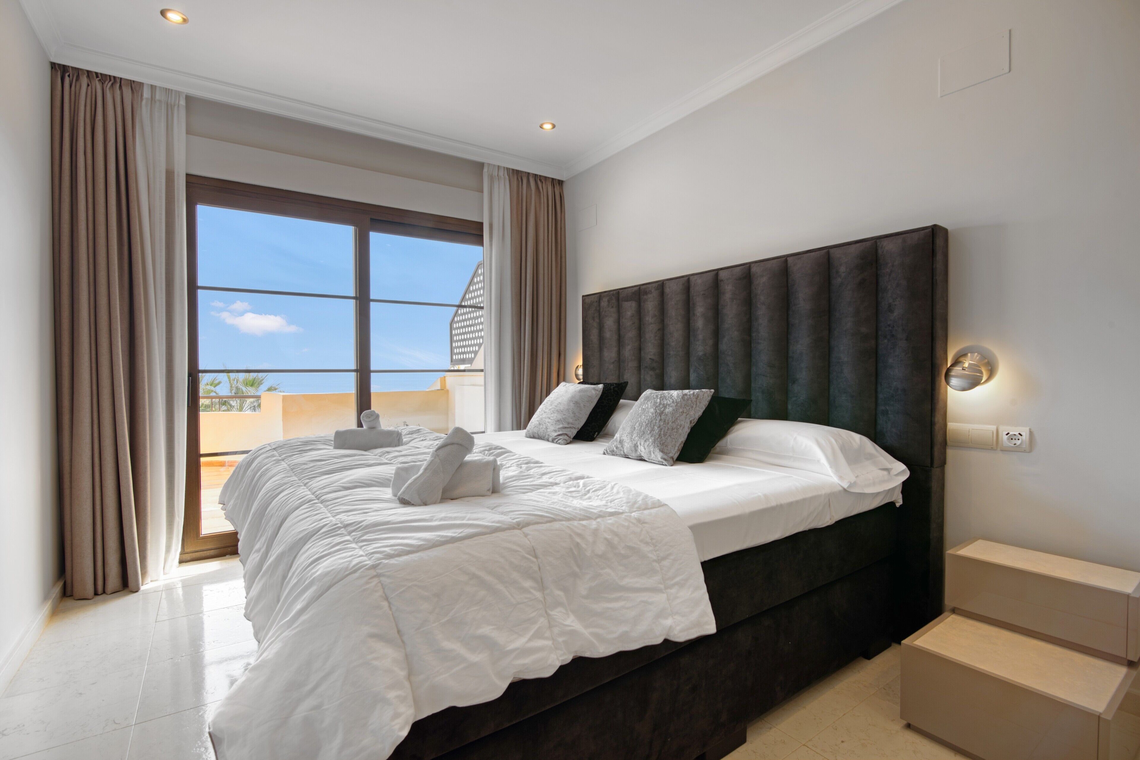 4 camere, ferro/asse da stiro, Wi-Fi gratuito, lenzuola