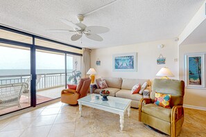 Fernseher, DVD-Player, Stereoanlage