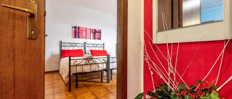 1 habitación y ropa de cama