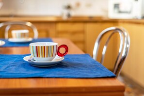 Dining - Apartment 'Casa Vacanze Francesca' with Balcony and Air Conditioning (Bussolengo)