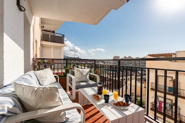 Property grounds - Apartment 'Arco Iris' with Mountain View, Wi-Fi and Air Conditioning (Fuengirola)