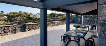 Vacation Home "Adega Do Portinho Velho" with Balcony & Wi-Fi