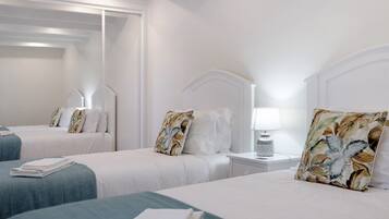 2 slaapkamers, een strijkplank/strijkijzer, gratis wifi, beddengoed