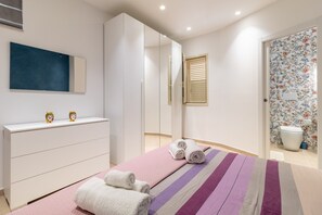 1 bedroom, iron/ironing board, free WiFi, bed sheets - Holiday Apartment "Verdemare" with Sea View, Balcony and Wi-Fi (Casuzze)