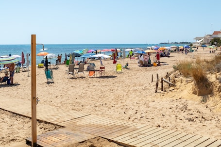 Beach nearby. Holiday Apartment "Verdemare" with Sea View, Balcony and Wi-Fi
