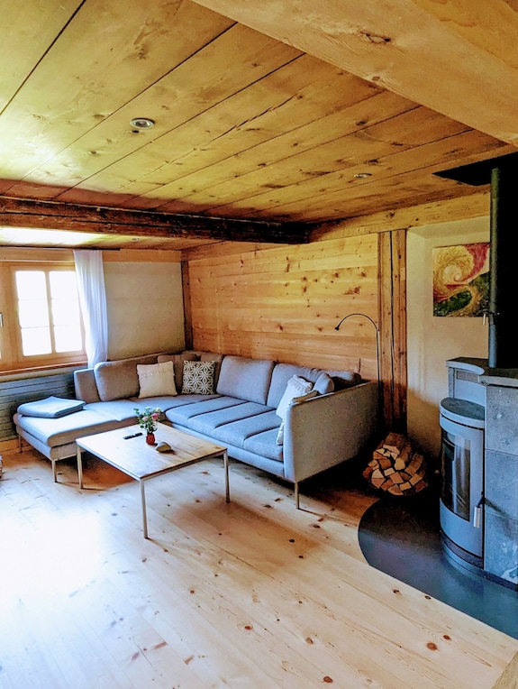 Apartment Chalet Grittelihus, Between Interlaken - Gstaad - Switzerland