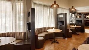 Dining - Best Value, Quality Stay! 2 Modern Units Near Newport Sports Museum w/ Pool! (Laguna Hills)