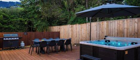 屋外ダイニングエリア