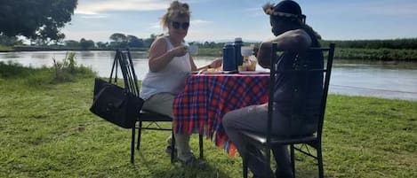 Petit déjeuner composé de spécialités régionales compris tous les jours