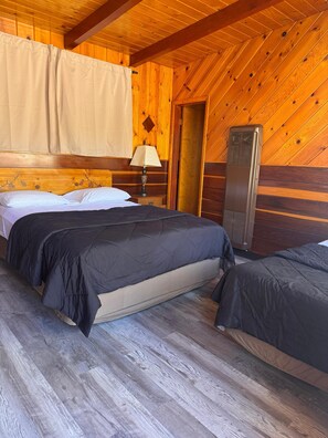 Habitación Grand | Ropa de cama de alta calidad y edredones de plumas