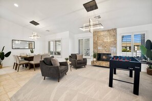 Game room - Palm Desert Home w/Pool & Spa, Walk to Ironwood Park (Palm Desert)