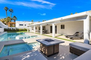 Pool - Palm Desert Home w/Pool & Spa, Walk to Ironwood Park (Palm Desert)