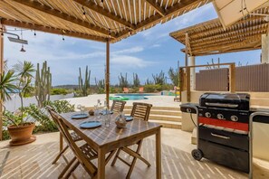 Villa | Terrace/patio