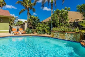 Villa | 5 bedrooms - Spacious 5BR Home w Amazing Garden Privatepool (Noord)