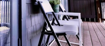 Lovely and Quiet suite with GORGEOUS VIEWS-10 min to Golden Gate Bridge