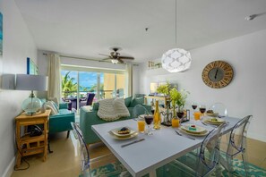 Apartment | 2 bedrooms - 2BR 3BA Condo on Eagle Beach w Amazing Amenities (Oranjestad)