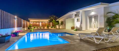 2 عدّة غرف نوم