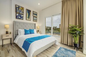 Apartment | 2 bedrooms - NEW 2BR Condo in of Palm Beach Walk 2 Beach (Noord)