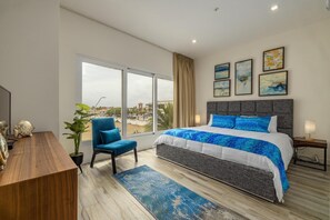 Apartment | 2 bedrooms - NEW 2BR Condo in of Palm Beach Walk 2 Beach (Noord)