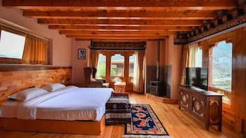 1 bedroom, premium bedding, down duvets, memory-foam beds