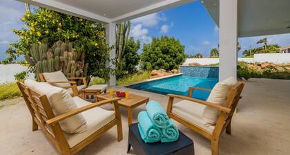 NEW Modern 2BR 2BA w Privatepool in Quiet Area