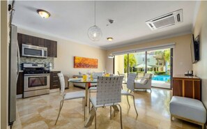 Apartment | 1 bedroom - One Bedroom Ground Floor With a Pool View (Noord)