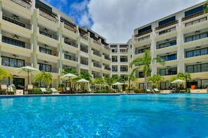 Apartment | 1 bedroom - Amazing 1BR 2BA Condo Great Location w Pool GYM (Noord)