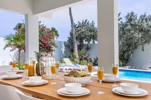 3 bedrooms - Brand NEW 3br2ba Villa With Pool in Great Location (Noord)