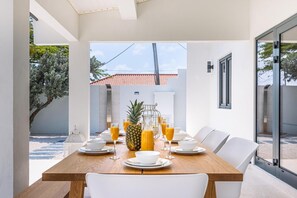 3 bedrooms