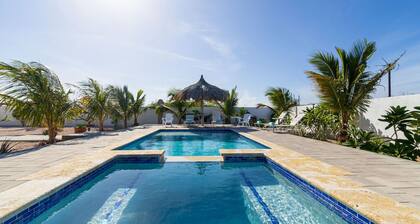 Beautiful 3br2 5BA Villa w Pool Close 2 Baby Beach