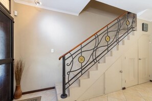 2 عدّة غرف نوم