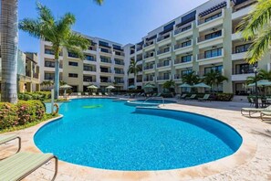 Apartment | 2 bedrooms - Unique 2BR Penthouse w Privaterooftop Palmbeach (Noord)