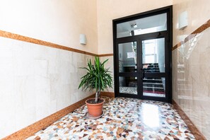 Apartment | 2 bedrooms - Bellarmino 21 in Milano (Milan)