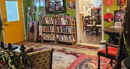 Athensmusic Gem 1 mile from Town