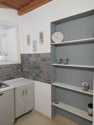 2 Bedroom Private vacation home in Melilli