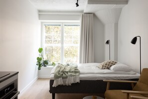 Standard studio | Desk, laptop workspace, blackout curtains, soundproofing - Noli Katajanokka II (Helsinki)