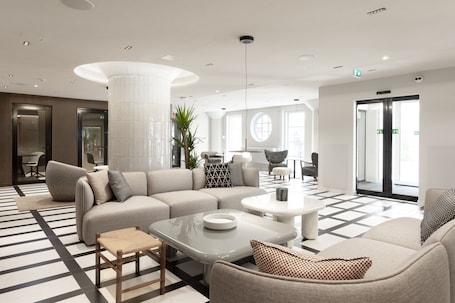 Sala de estar en el lobby