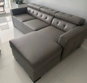 Smart TV, mesa de pingue-pongue