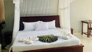 Executive Double Room, 1 Bedroom | Blackout drapes, iron/ironing board, free WiFi, bed sheets