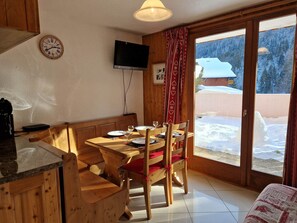 Dining - Charming apartment at Morzine slopes with wifi (Morzine)